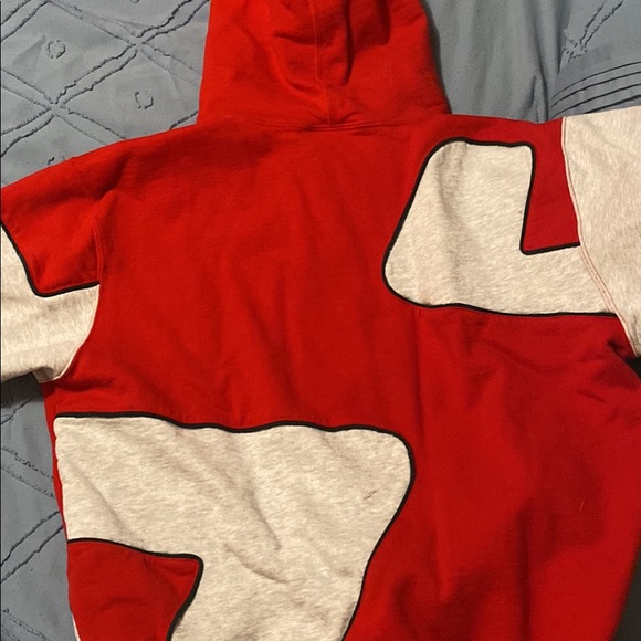 Supreme Hoodie - Picture 4 of 4
